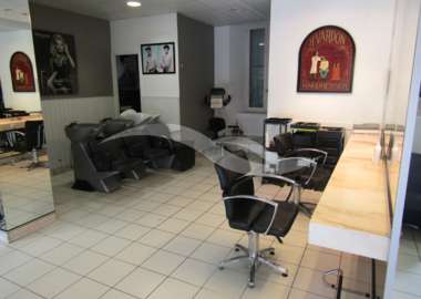 SALON DE COIFFURE