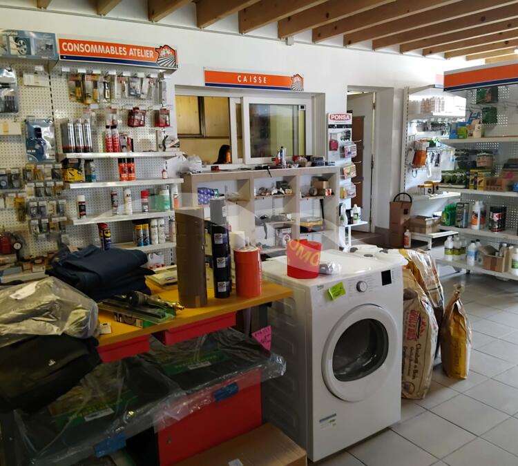 M0401 | QUINCAILLERIE – VENTE ET REPARATION DE MATERIEL AGRICOLE