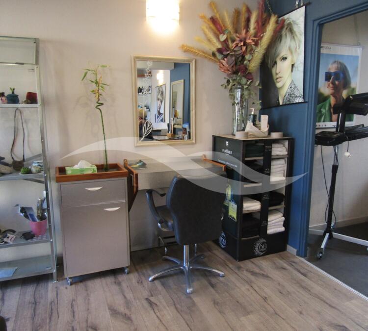 L0481 | Salon de coiffure