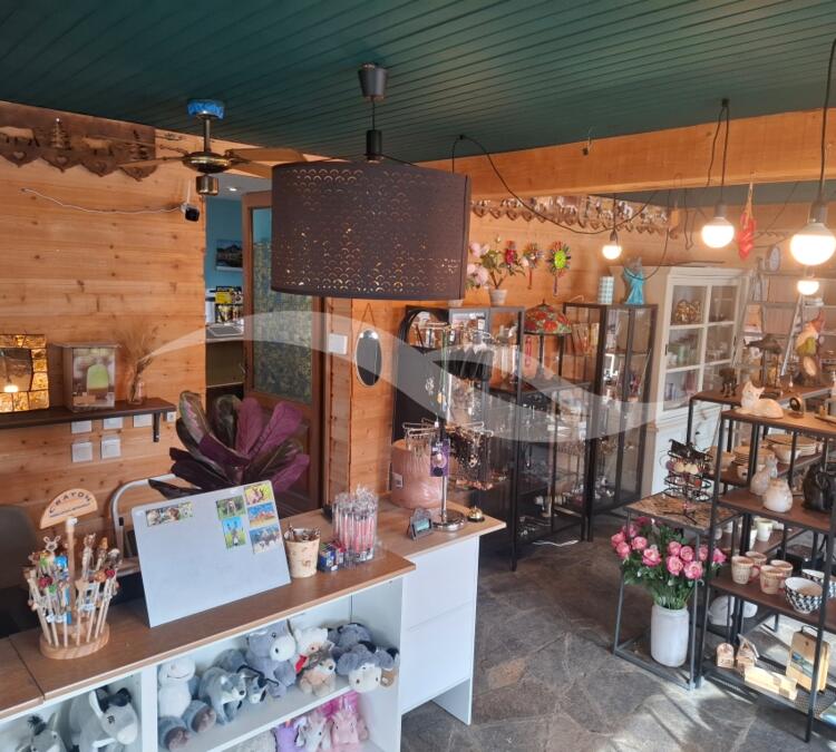 M0394 | Garage – Boutique artisanale à reprendre
