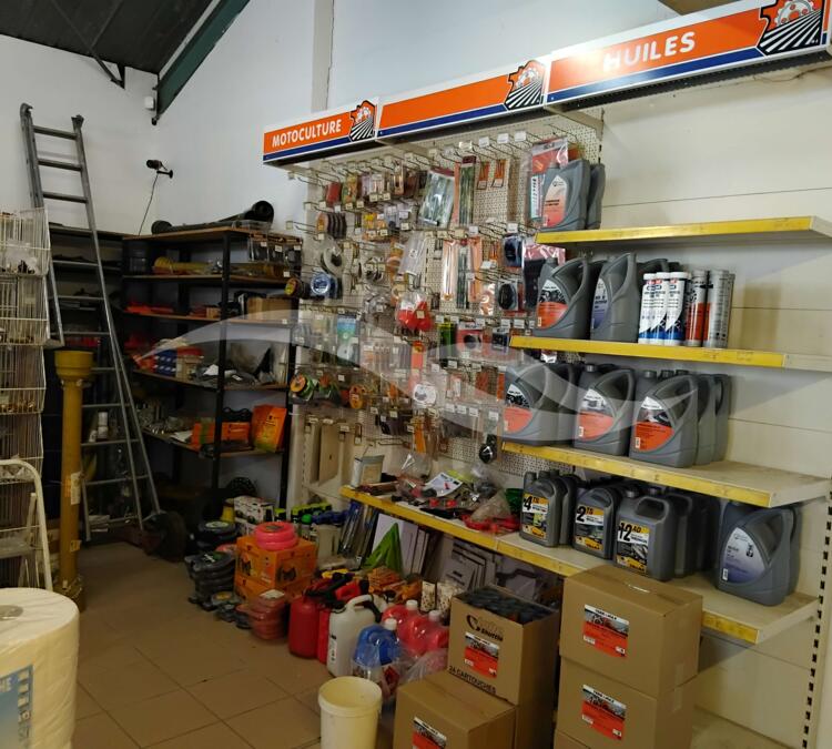 M0401 | QUINCAILLERIE – VENTE ET REPARATION DE MATERIEL AGRICOLE