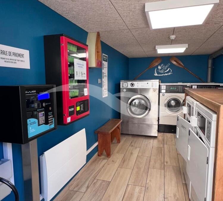 L0496 | HOTEL** - RESTAURANT