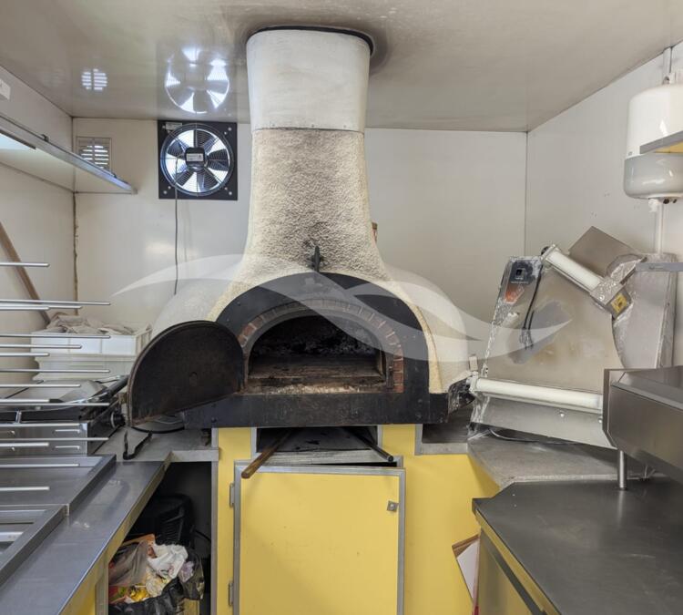 S0117 | Remorque pizza au feu de bois