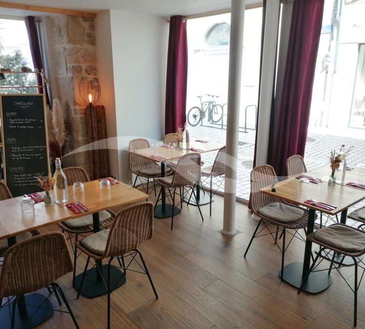 M0384 | RESTAURANT TRADITIONNEL | 4 M0384 | RESTAURANT TRADITIONNEL